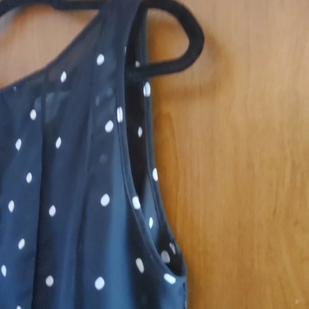 Classic Polka Dot Dress - Picture 5 of 11
